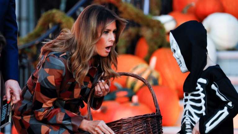 Το απίθανο πάτσγουορκ δερμάτινο της Μελάνια για το Χαλοουίν [Εικόνες]