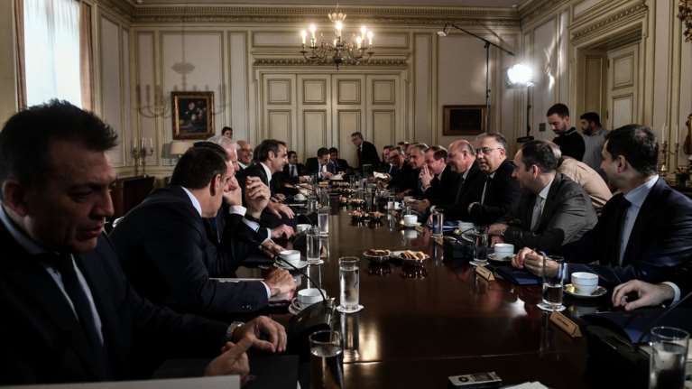 Ψήφος αποδήμων, αλλαγές στη ΔΕΗ και αθλητικό νομοσχέδιο