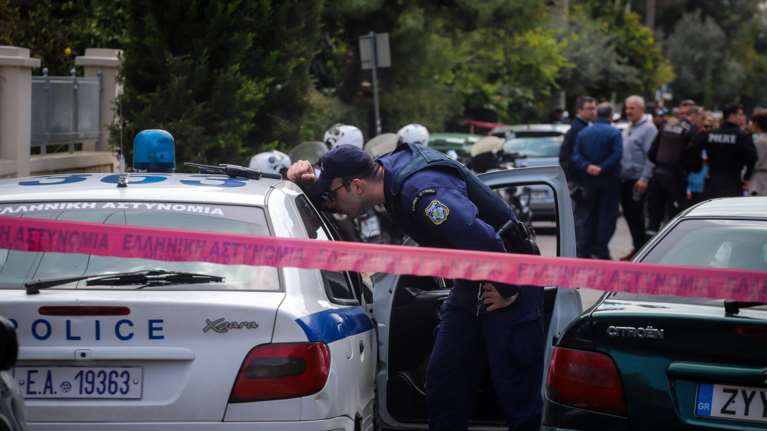 Δολοφονία, Μέγαρα: Μου έριξε στο πόδι, πυροβόλησε 3 φορές τον άντρα μου