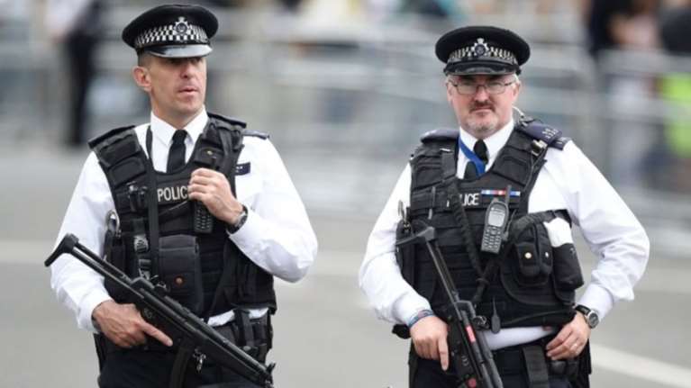 Βρετανία: Μείωσε το επίπεδο τρομοκρατικής απειλής από «σοβαρό» σε σημαντικό