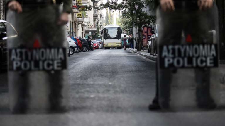 Σε εκκένωση υπό κατάληψη κτιρίου στη Λάρισα προχώρησε η ΕΛΑΣ