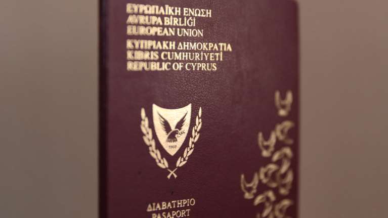 Κύπρος: Το Υπουργικό Συμβούλιο αφαιρεί διαβατήρια από 26 πρόσωπα
