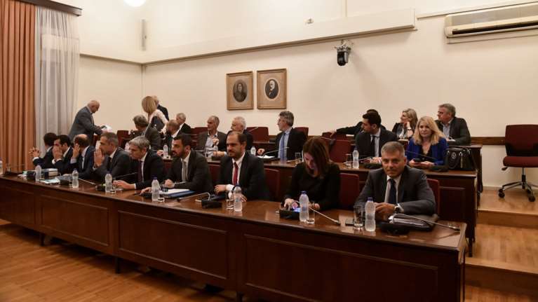 «Blame game» από ΝΔ και ΣΥΡΙΖΑ εντός και εκτός προανακριτικής