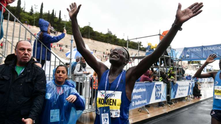 37ος Μαραθώνιος: Νικητής ο Κενυάτης Κόμεν, 3ος ο Κώστας Γκελαούζος