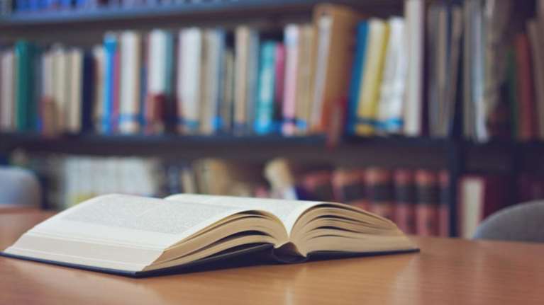 Η αστυνομική λογοτεχνία έχει το Νοέμβριο την τιμητική της στα Public