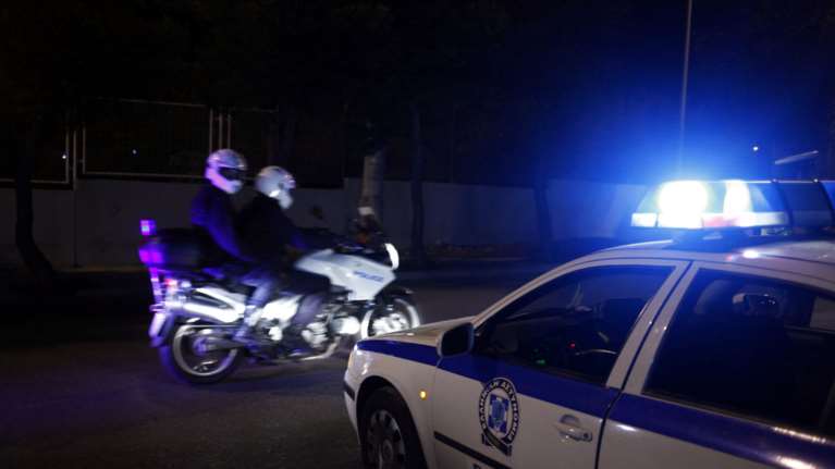 Γκάζι: Βίντεο από την έφοδο της ΕΛ.ΑΣ. στο κλαμπ