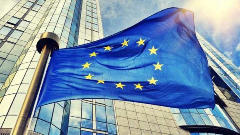 ΕΤΕπ: Τέλος στα δάνεια για project ορυκτών καυσίμων