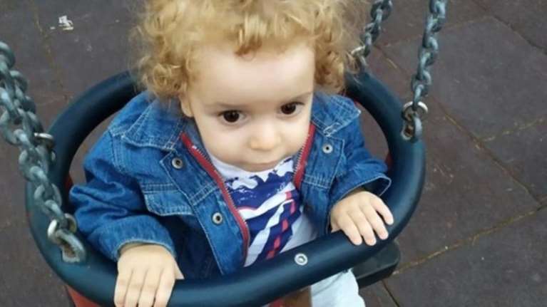 Εφτασε ο μικρός Παναγιώτης-Ραφαήλ στη Βοστώνη