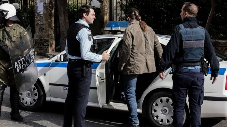 Γραμματέας ΣΥΡΙΖΑ για πανό σε τρόλεϊ: Ειρηνικός ακτιβισμός