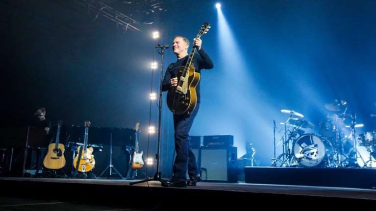 Μπράιαν Ανταμς: Τα τραγούδια της εφηβείας μας