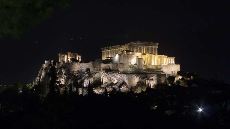 Μενδώνη: Έως τον Αύγουστο θα είναι έτοιμος ο ανελκυστήρας και ο νέος φωτισμός της Ακρόπολης