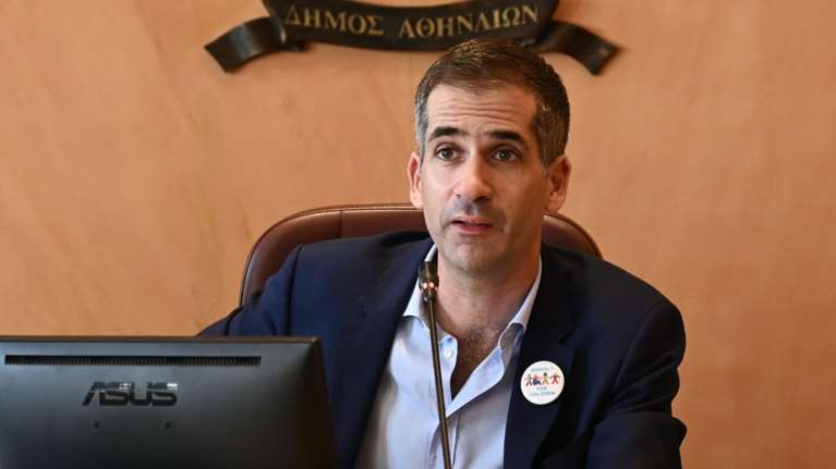 Επίθεση Μπακογιάννη σε Ηλιόπουλο: «Μην κυνηγάς φαντάσματα»