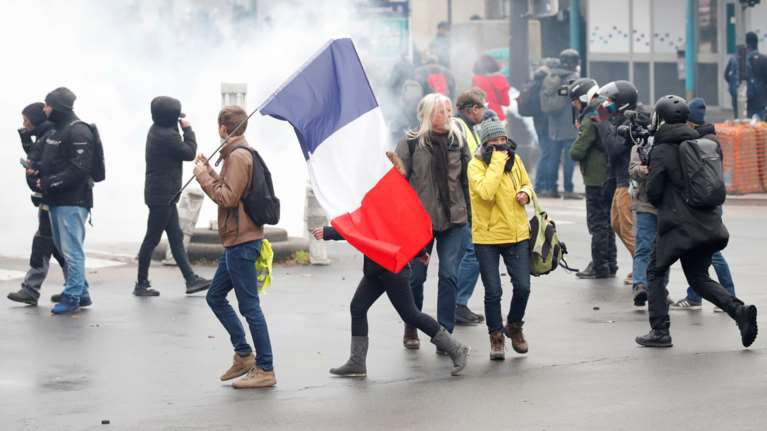 Ενας χρόνος Κίτρινα Γιλέκα: Επεισόδια στο Παρίσι