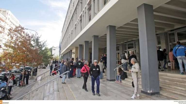 ΑΠΘ: Στα χέρια του πρύτανη η πρώτη επώνυμη καταγγελία για σεξουαλική παρενόχληση φοιτήτριας από καθηγητή