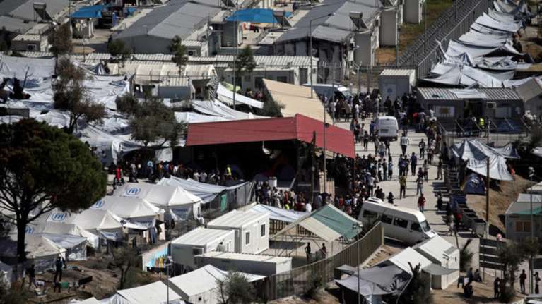 Oριστικό: Σε 5 νησιά «κλειστά κέντρα» για τους μετανάστες