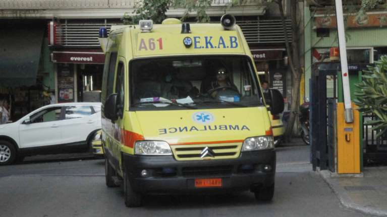 Ηλικιωμένη στα Πατήσια πέθανε και την «έφαγαν» τα σκυλιά της