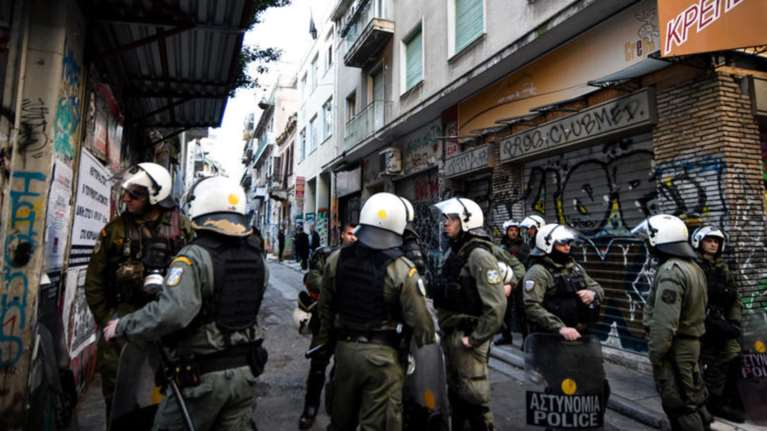 Η κατάληψη Κ-ΒΟΞ του Ρουβίκωνα στο στόχαστρο Χρυσοχοϊδη