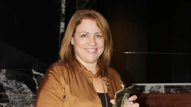 Η Μαριάννα Τουμασάτου στο κομμωτήριο: Δοκίμασε τις ανταύγειες που την κάνουν να δείχνει πιο νέα από ποτέ