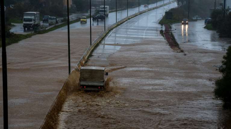 O «Γηρυόνης» απειλεί την Ελλάδα με ισχυρές βροχές και θυελλώδεις ανέμους