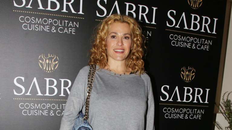 Η Τζένη Μπότση επιστρέφει στην τηλεόραση αφού έγινε μαμά