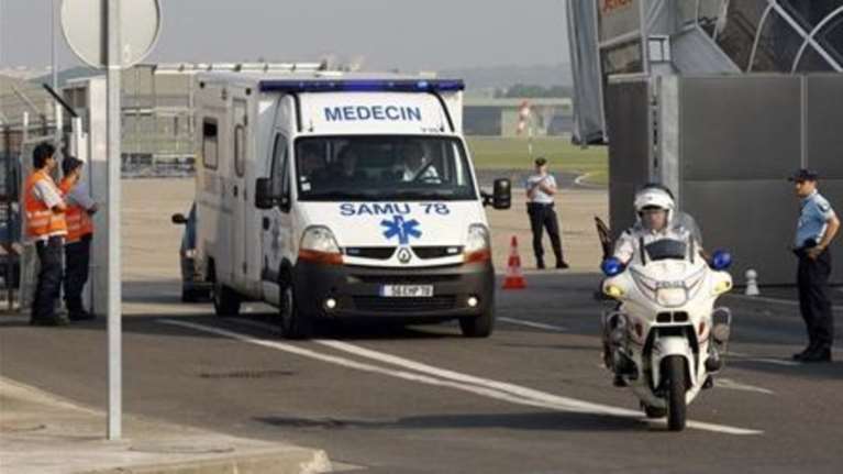 Σοκ στη Γαλλία: 18χρονη αυτοπυρπολήθηκε &amp; πήδηξε από παράθυρο σχολείου