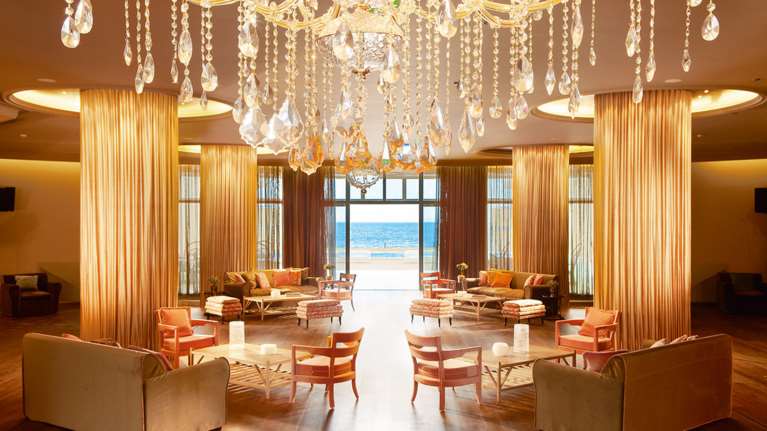 Χριστούγεννα με λάμψη στον μαγικό εορταστικό κόσμο της Grecotel