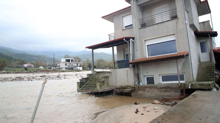 Εικόνες καταστροφής και στη Χαλκιδική από την κακοκαιρία