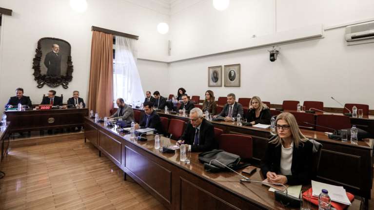 Novartis: Σιωπή από τον 2ο μάρτυρα - «Δεν απαντάω σε τίποτα»