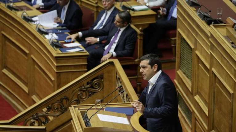 Απομονωμένος ο ΣΥΡΙΖΑ για ψήφο αποδήμων και απλή αναλογική