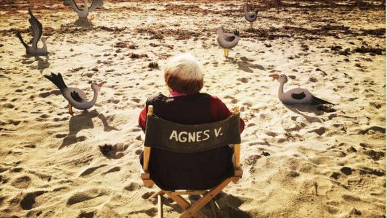 Ιστορίες γάμου, εγκλήματος και... πίστας λίγο πριν από τα Χριστούγεννα