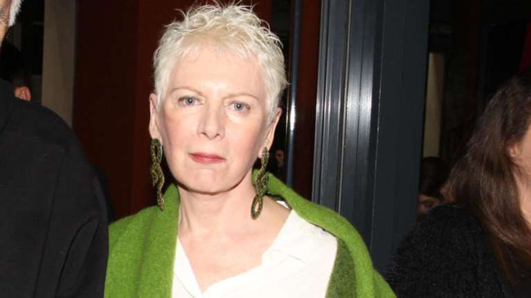 Η Ελενα Ακρίτα σχολιάζει τον αποκλεισμό της από το facebook: &quot;Αντί να αποκλείσουν το φασιστόμουτρο&quot;