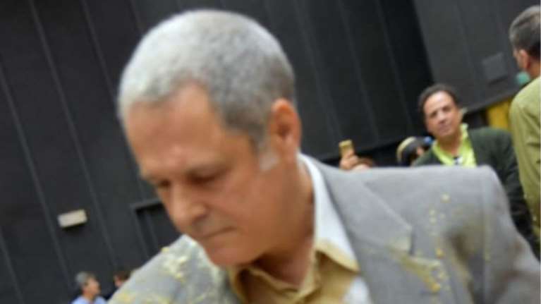 Η φωτογραφία του Τζήμερου γεμάτος με καφέ- Τον έριξε ο Πρωτούλης