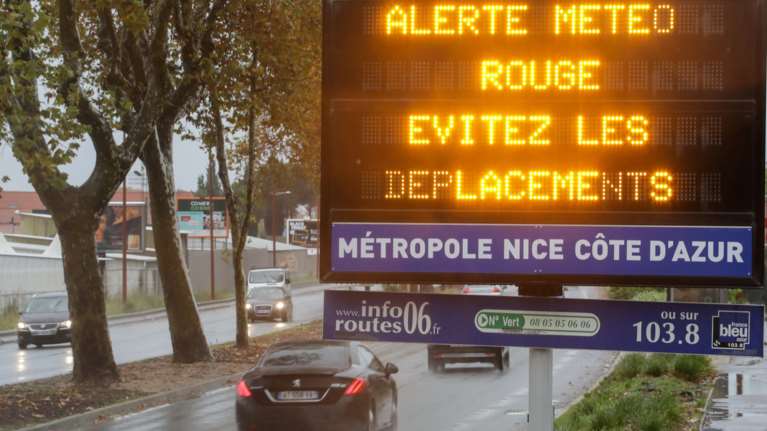 Τραγωδία στη Γαλλία: Έπεσε ελικόπτερο, νεκροί τρεις διασώστες