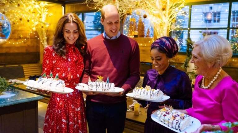 Ο Ουίλιαμ και η Κέιτ παρουσιαστές σε χριστουγεννιάτικη εκπομπή