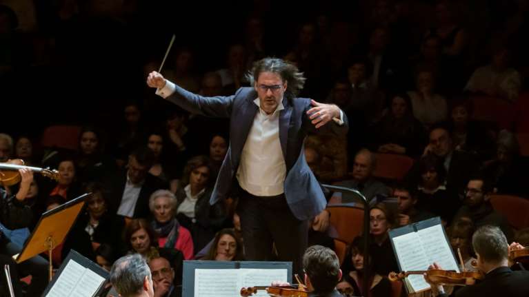 Λεωνίδας Καβάκος: Σε Κομοτηνή και Σέρρες, μουσική για όλους