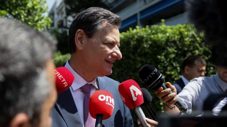 Σκυλακάκης: Με ηλεκτρονική αίτηση το κοινωνικό μέρισμα