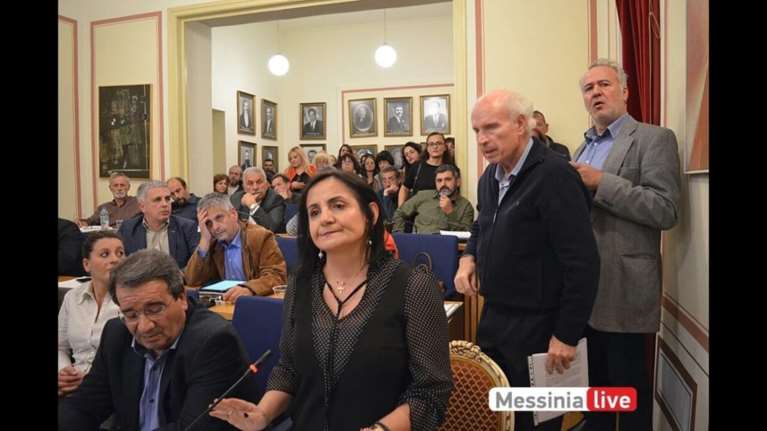 Καλαμάτα: Το &quot;μπλόκο&quot; στο δίκτυο 5G ήταν και λόγω... στείρωσης