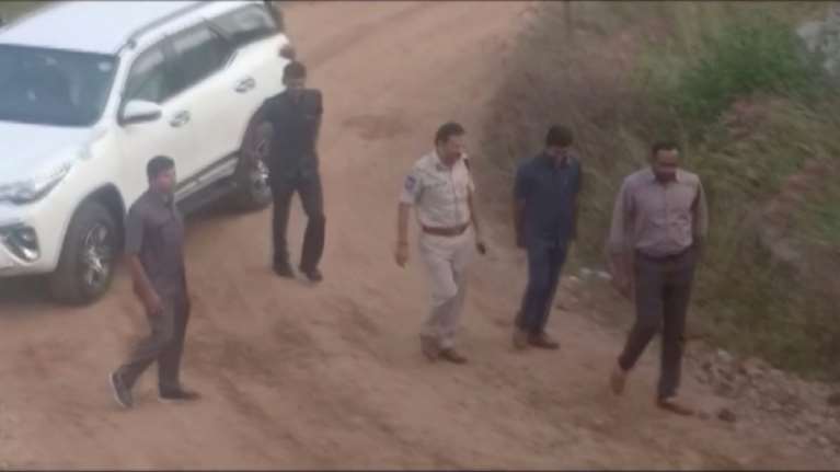 Ινδία: η αστυνομία σκότωσε τους δράστες φόνου και ομαδικού βιασμού