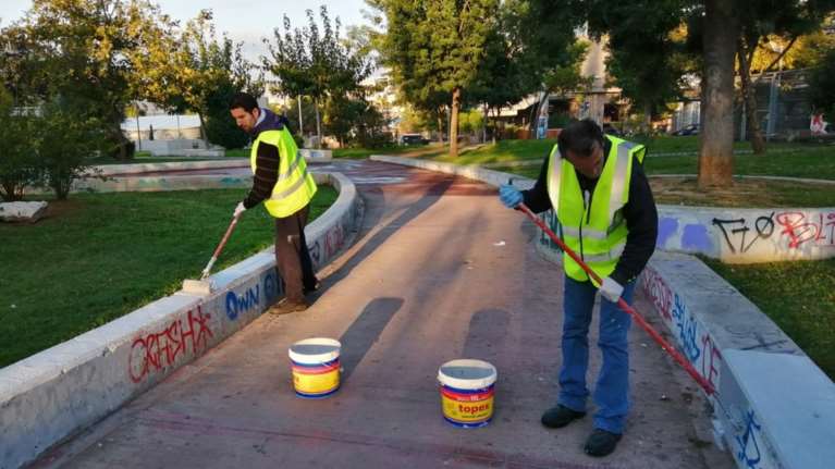 Ο Δήμος Αθηναίων καθάρισε πλατείες σε Γκάζι και Παγκράτι [φωτογραφίες]
