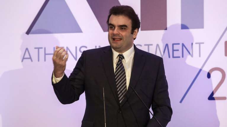 Πιερρακάκη: "Στο μέλλον δικαστικές αποφάσεις με... τεχνητή νοημοσύνη"