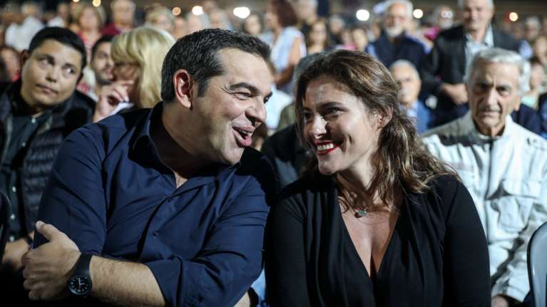 Η Μπέτυ Μπαζιάνα εκλέγεται καθηγήτρια στο πανεπιστήμιο Θεσσαλίας