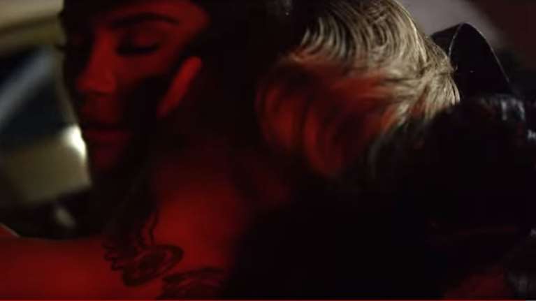 Ο Πασχαλάκης του ΠΑΟΚ στο βίντεο κλιπ της Ειρήνης Παπαδοπούλου