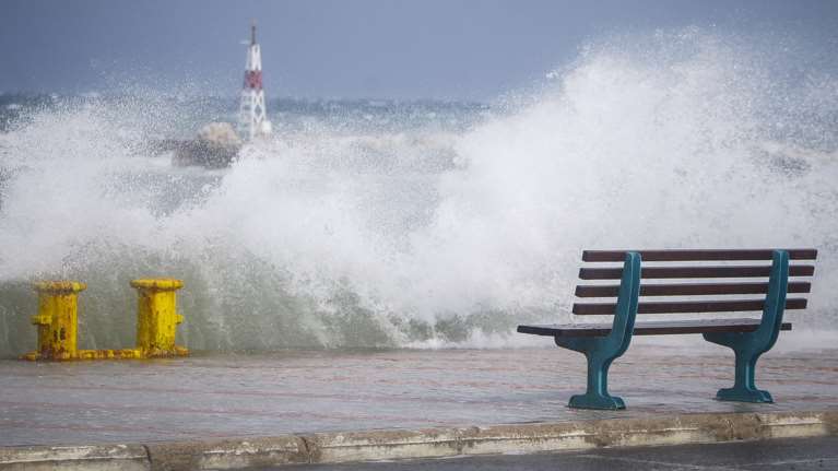Κακοκαιρία «Διδώ»: Φέρνει καταιγίδες και σφοδρούς ανέμους τις επόμενες ώρες