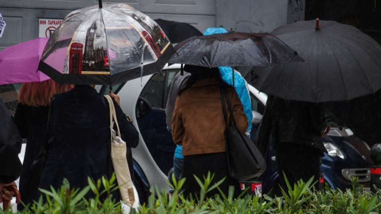 Συνεχίζονται βροχές, χιόνια &amp; καταιγίδες - Πτώση θερμοκρασίας