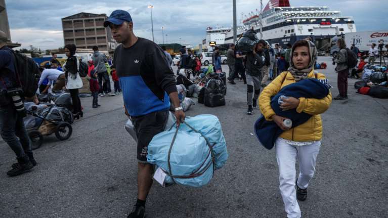 Άλλοι 99 πρόσφυγες  από τα νησιά του Αιγαίου στον Πειραιά
