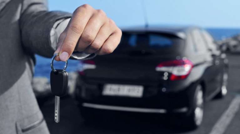 Έκλεβαν αυτοκίνητα και στη συνέχεια τα ενοικίαζαν!