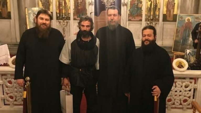 Ο Αρης Σερβετάλης έγινε... Αγιος Νεκτάριος - Ομιλία σε εκκλησία [εικόνες]