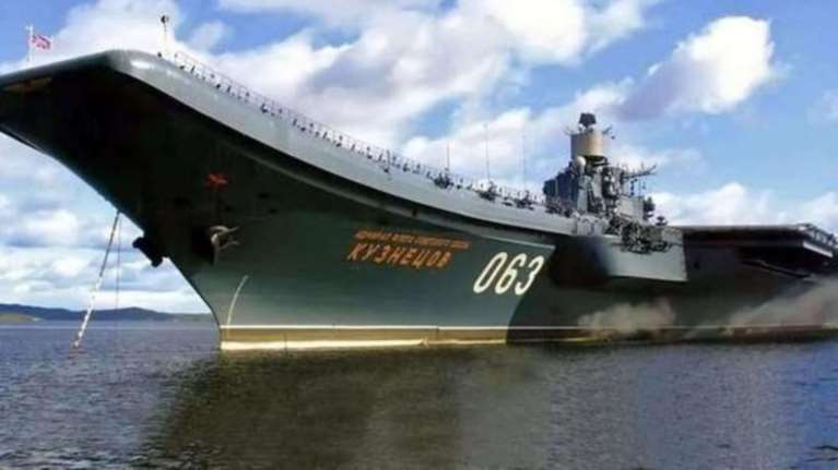 Φωτιά στο μοναδικό ρωσικό αεροπλανοφόρο στην Αρκτική