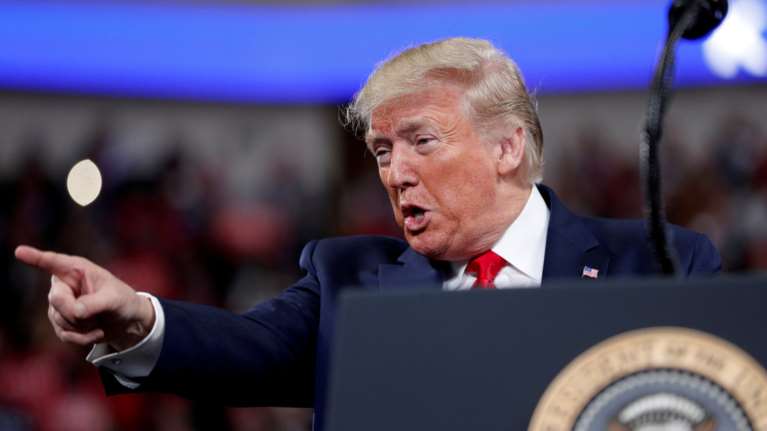 Νέα απρέπεια Τραμπ με ειρωνείες κατά της Γκρέτα: Να χαλαρώσει