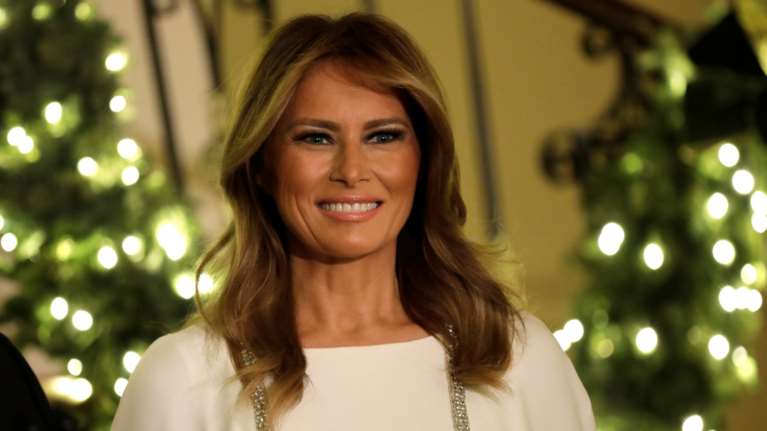 Έλαμψε η Μελάνια Τραμπ -  Με αυτοκρατορικό φόρεμα 4.000 $